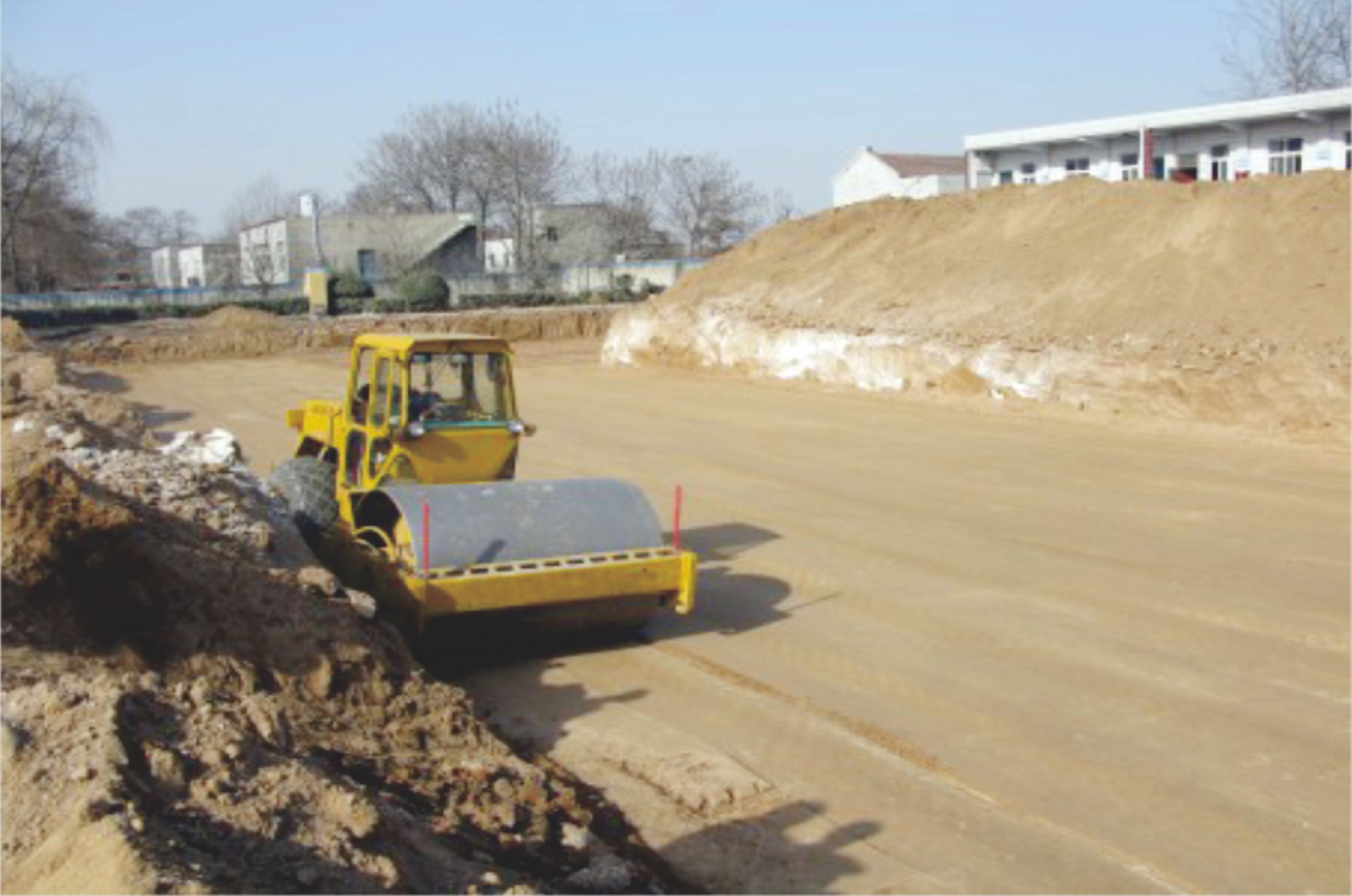 小藍(lán)汽車零部件產(chǎn)業(yè)園廠區(qū)道路地基處理工程